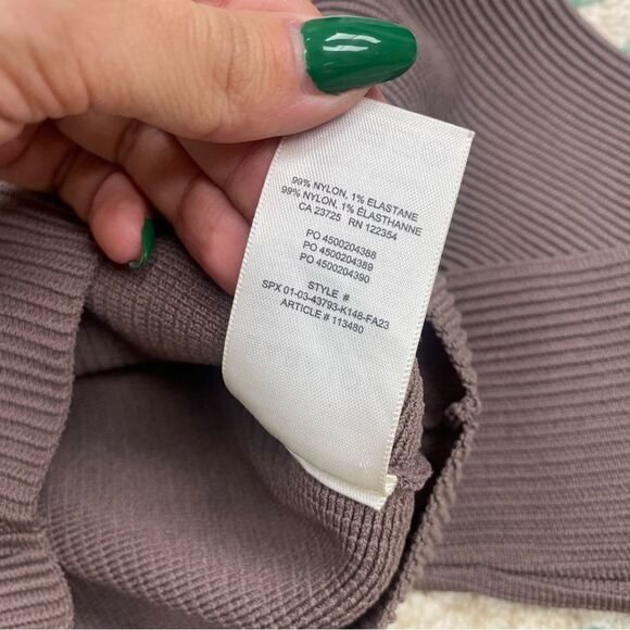 Aritzia Babaton Sz 2XS Contour Brown Long Sleeves Cropped Top Ribbed - Picture 3 of 5